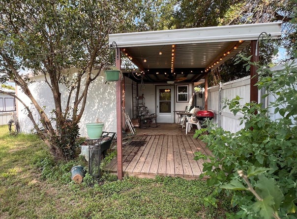 242 TreasureBeach, Comanche, TX 76442