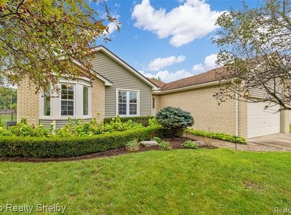 53204 Abraham Drive, Macomb Twp, MI 48042