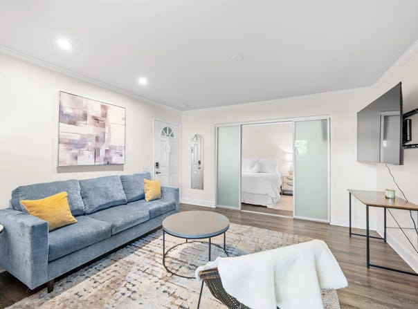 8581 Villa La Jolla Dr, La Jolla, CA 92037