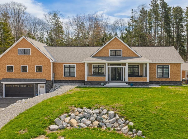 34 Eider Road, Harpswell, ME 04079