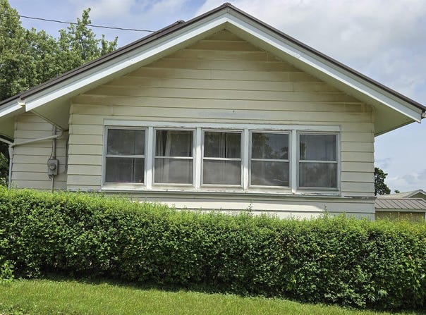 500 E 1St Street, Leon, IA 50144
