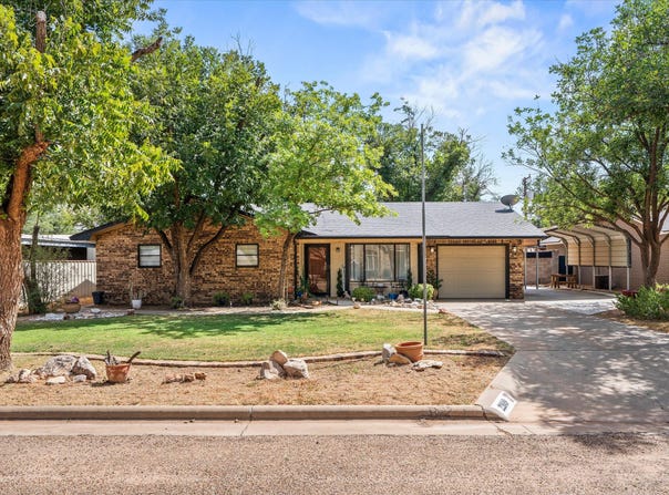 2209 S 3rd Street, Lamesa, TX 79331