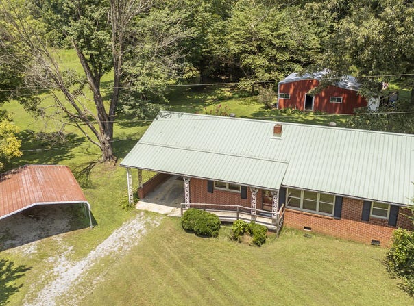 2110 Jay Bird Lane, Dukedom, TN 38226