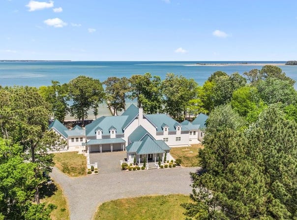 3315 Windmill Point Road, WHITE STONE, VA 22578