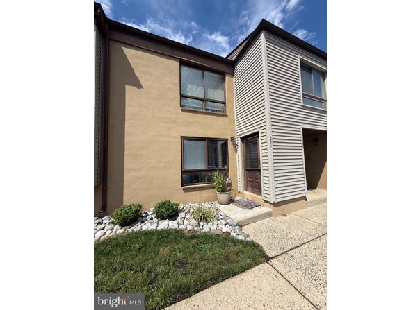231 JAMES CT, MARLTON, NJ 08053