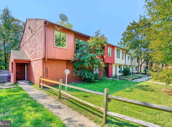 24 KINGS WHARF Place, WALDORF, MD 20602