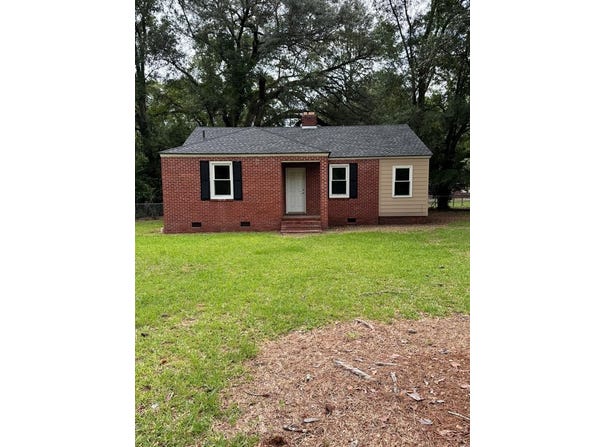320 E Camellia CT, Camilla, GA 31730