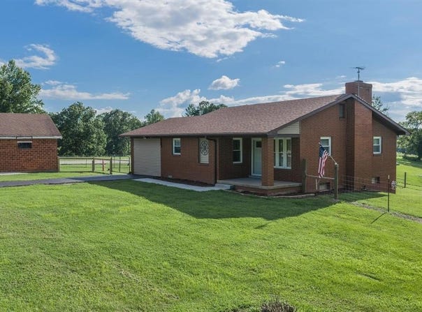 3561 State Route 69, Hawesville, KY 42348