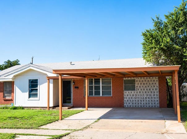 2807 Lexington Street, Plainview, TX 79072
