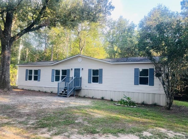 337 Sones Chapel Rd., Carriere, MS 39470