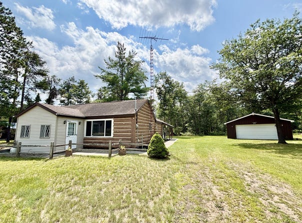 3921 Cheney Road, Lewiston, MI 49756