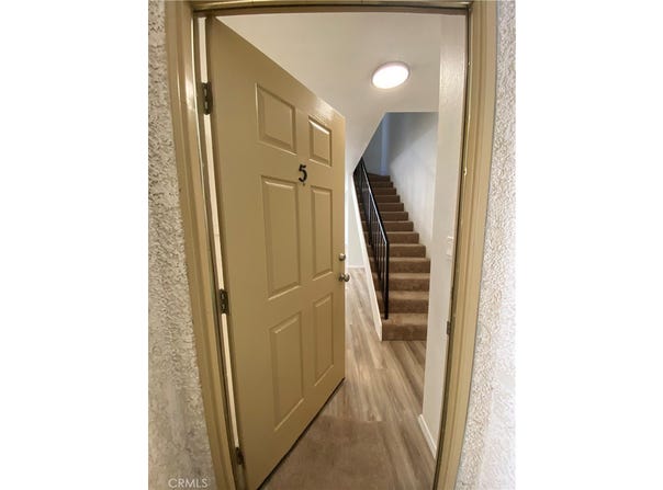 7651 Reseda Blv, Reseda, CA 91335