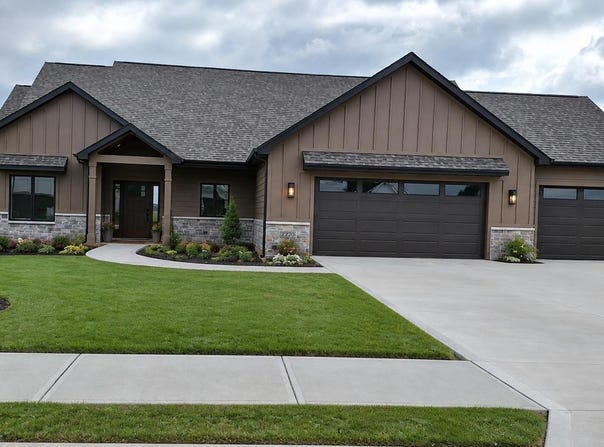 2220 Golfview Drive, Auburn, IN 46706