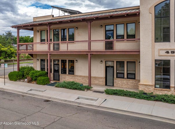 450 West Avenue, Rifle, CO 81650