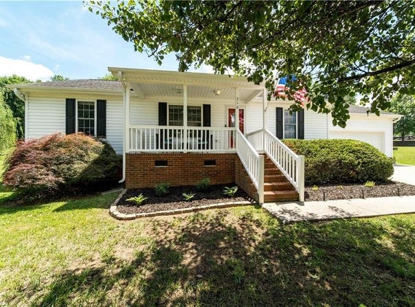 210 Saddlebred Loop, Stokesdale, NC 27357