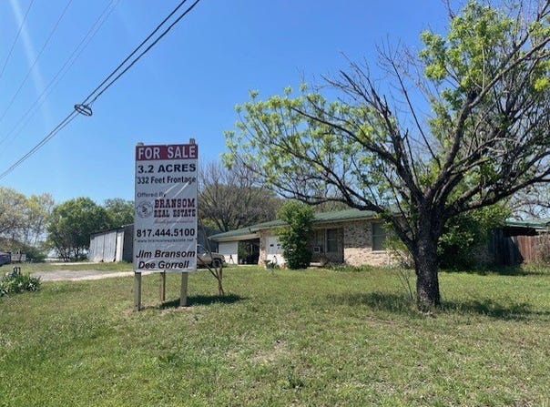 604 Goshen Road, Springtown, TX 76082