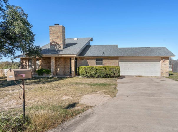 308 Enchanted, Del Rio, TX 78840