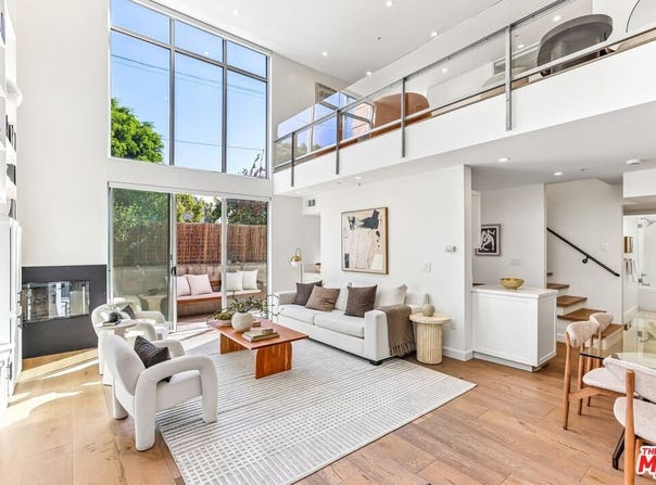 5806 Waring Ave, Los Angeles, CA 90038