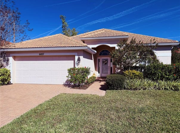 6837 74TH STREET Circle E, BRADENTON, FL 34203