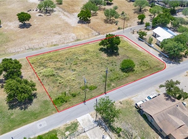 931 S Garza Avenue, La Joya, TX 78560