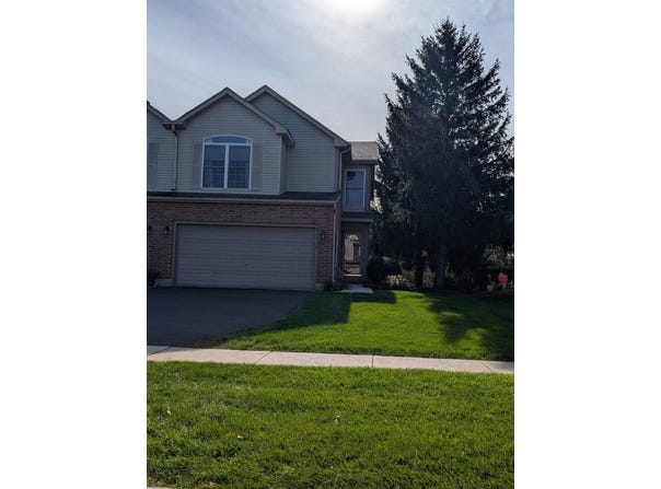5739 Fieldstone Trail, McHenry, IL 60050
