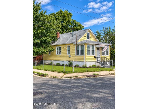 45 Myrtle Avenue, Keansburg, NJ 07734