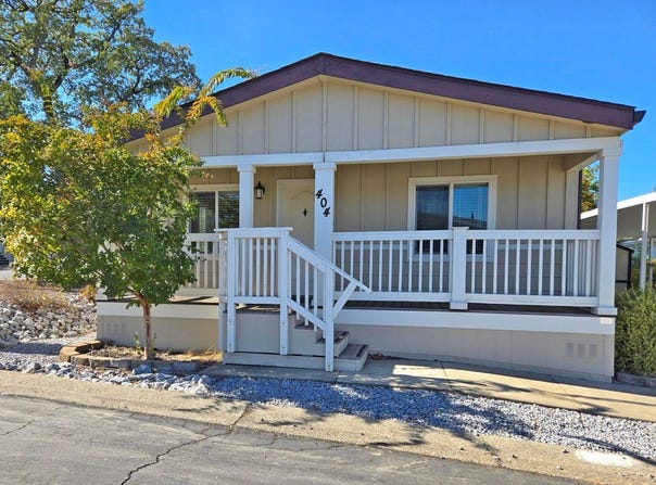404 Brushwood Drive, Redding, CA 96003