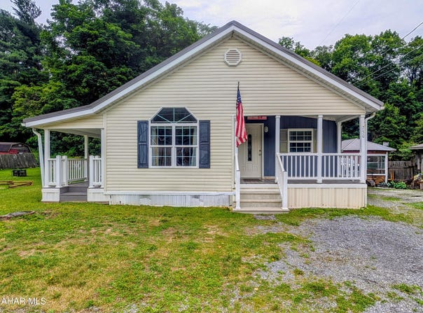 750 Six Mile Run Road, Defiance, PA 16633