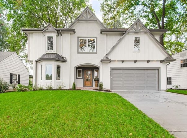 4113 W 67th Street, Prairie Village, KS 66208