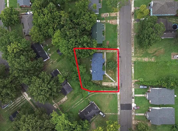 869 PEARCE St, Memphis, TN 38107