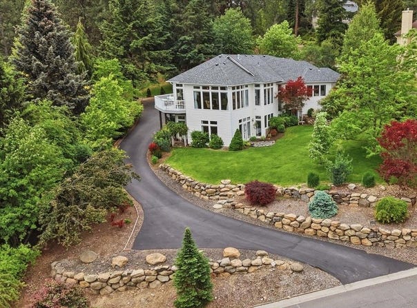 4913 S Bella Vista Dr, Veradale, WA 99037