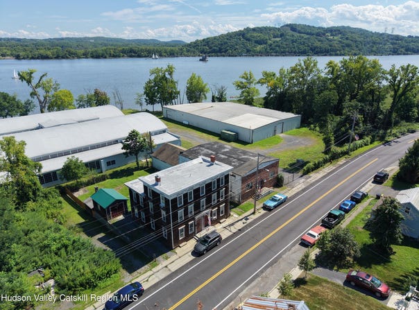 31-33 S Washington Street, Athens, NY 12015