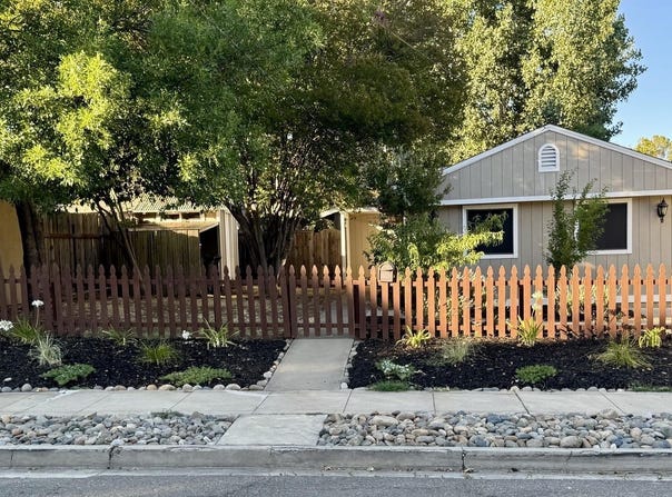 208 Circuit DR, Roseville, CA 95678