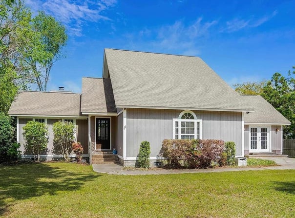 7 Pine Valley Ln., Myrtle Beach, SC 29575