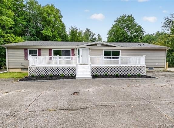 16170 S Huron River Drive, Romulus, MI 48174