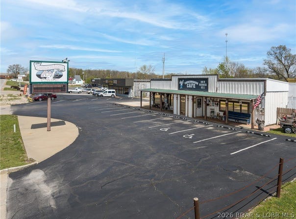 888 N Business Hwy 5, Camdenton, MO 65020