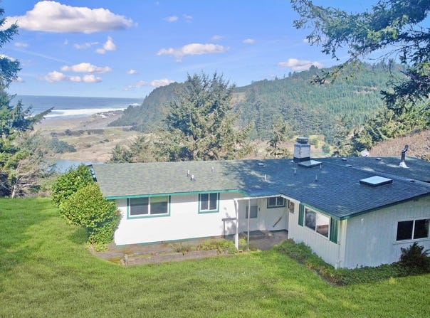 28693 NAUTICAL Way, GoldBeach, OR 97444