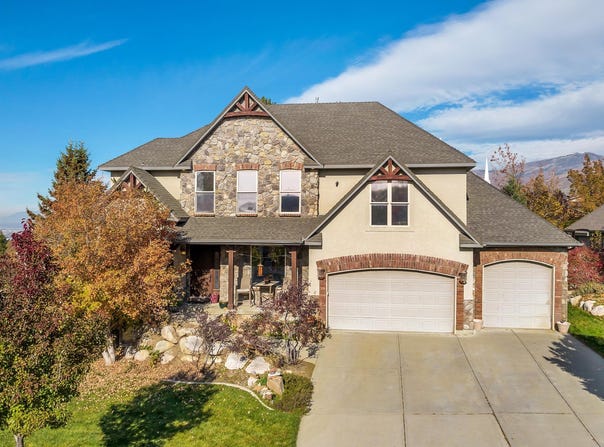 273 E PARK VIEW Cir, Bountiful, UT 84010
