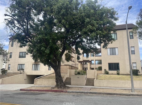121 S Wilson, Pasadena, CA 91106