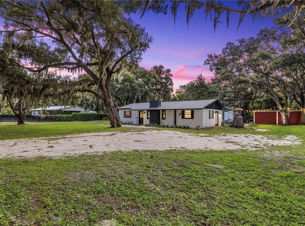 2118 E KEYSVILLE Road, LITHIA, FL 33547