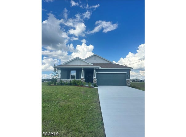 4007 NW 20th Street, Cape Coral, FL 33993