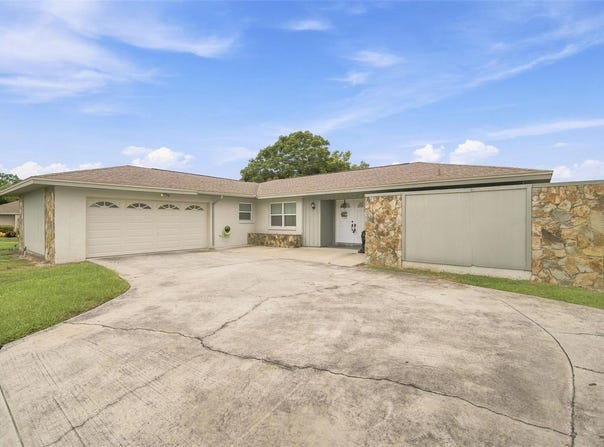 2901 BEAGLE PLACE, SEFFNER, FL 33584