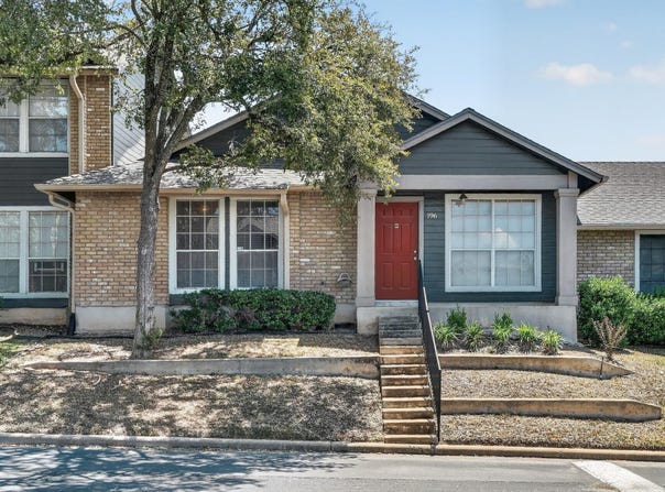 1015 E Yager Ln, Austin, TX 78753