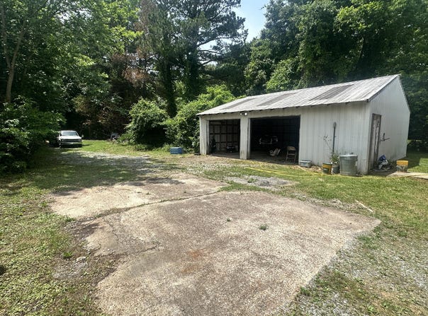 2145 Dixie Avenue, Paducah, KY 42003