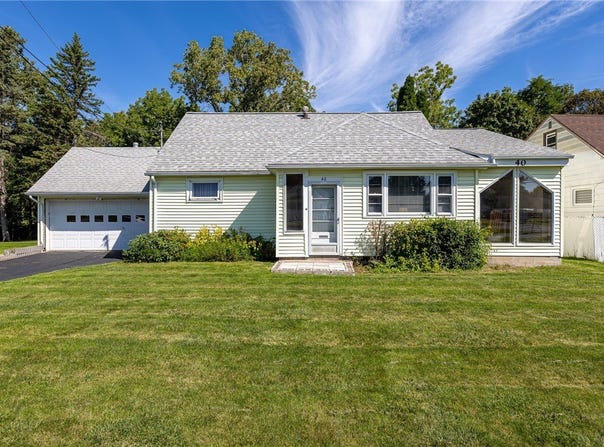 40 Downsview Drive, Rochester, NY 14606