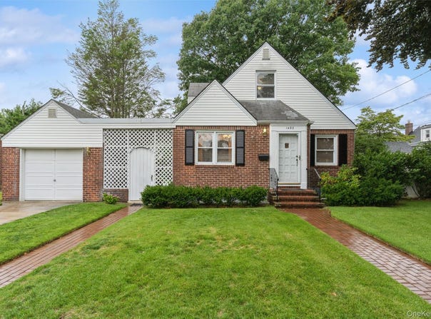 1493 New Hyde Park Drive, New Hyde Park, NY 11040