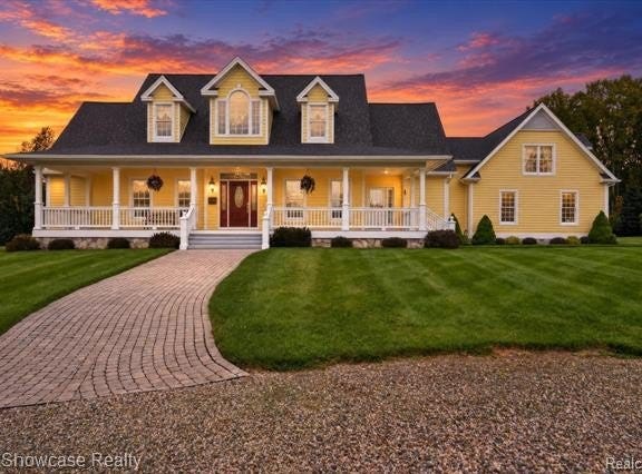 6624 W Coon Lake Road, Iosco Twp, MI 48843