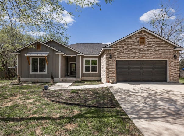 145 Haliimaile Ln, Bastrop, TX 78602