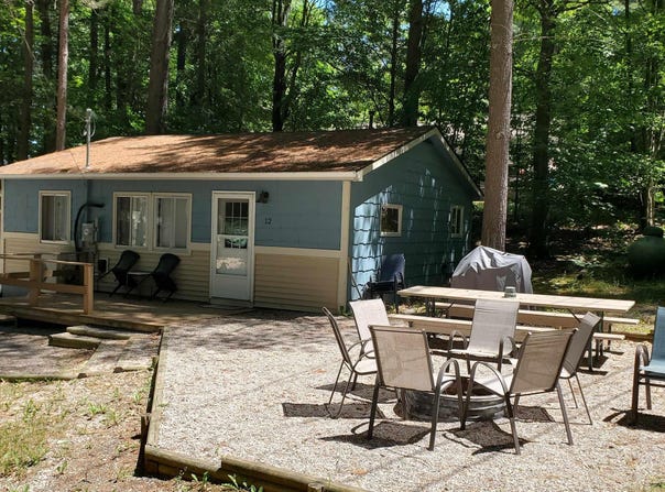2341 Lake View Avenue, Traverse City, MI 49696