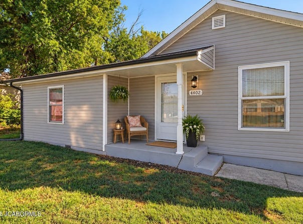 4402 BROWN STATION Road, Columbia, MO 65202